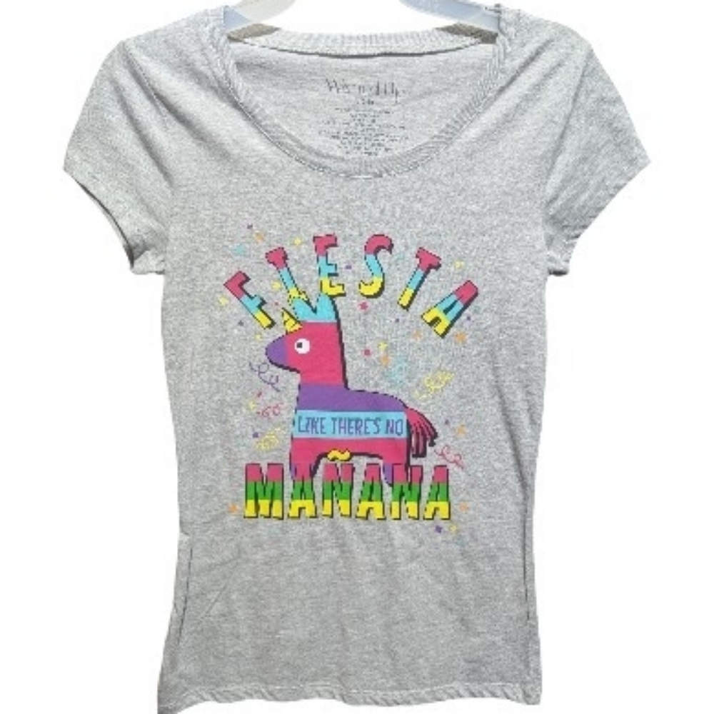 WOUND UP Women's Junior Fiesta like there's no manana shirt size Small 3-5 w-129